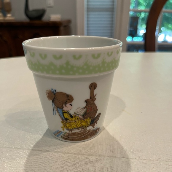 Sold Vintage petticoats and pantaloons ceramic planter pot. EUC!